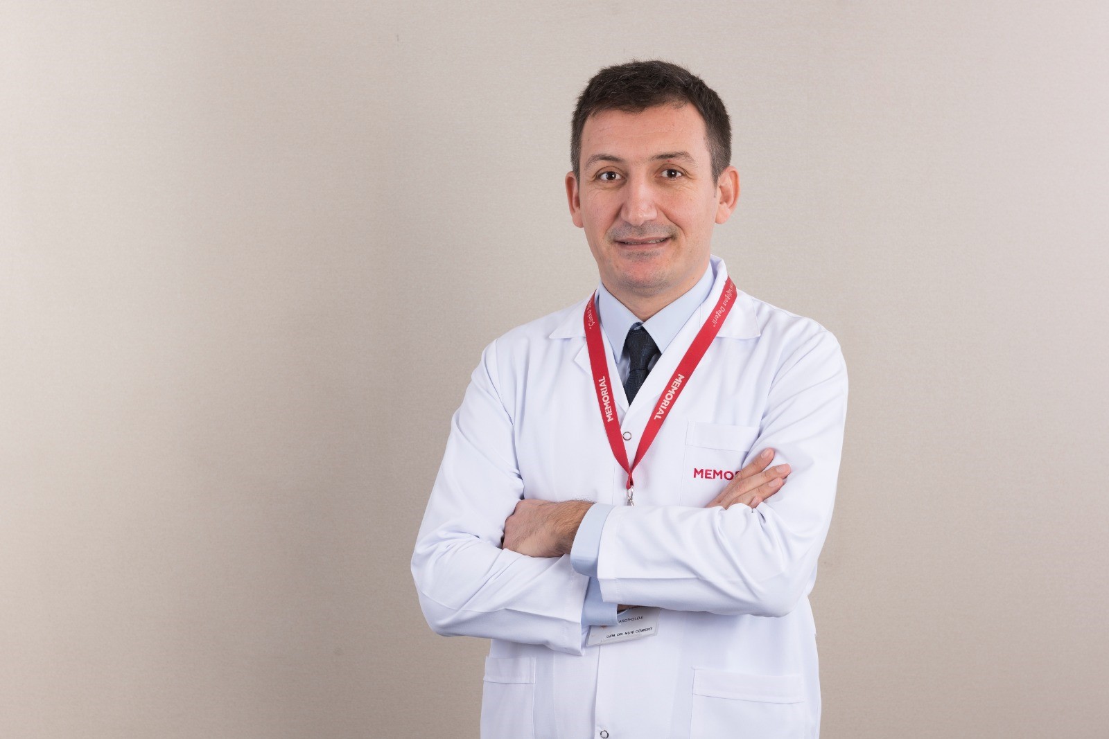 KALP KRİZİ ANINDA HAYAT KURTARACAK 7 ADIM KALP KRİZİNDE 7 ADIMDA İLK YARDIM UZM. DR. NURİ CÖMERT: "SİGARADAN UZAK DURUN, KALP KRİZİ RİSKİNİ YÜZDE 50 AZALTIN"